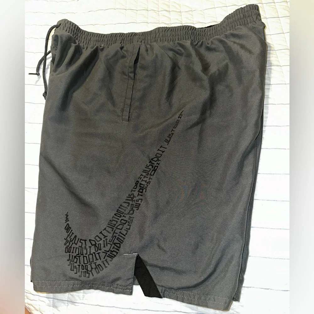 Nike Swim Men's JDI Swoosh 9" Iron Grey Volley Shorts (NESSC475-018) Size L - Picture 1 of 6